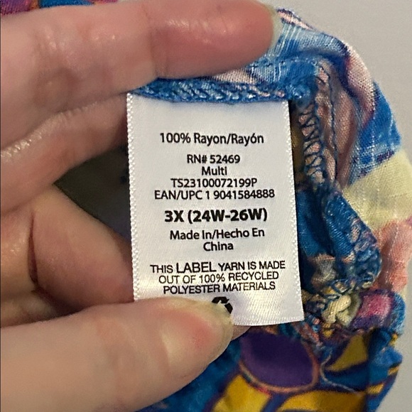 Floral Puff Sleeve shirt - Picture 8 of 8